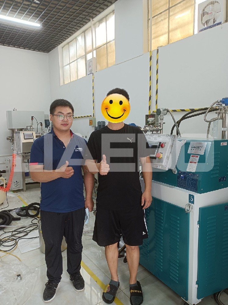 河北某鋰電池磷酸鐵鋰中試項目25L砂磨機調試成功