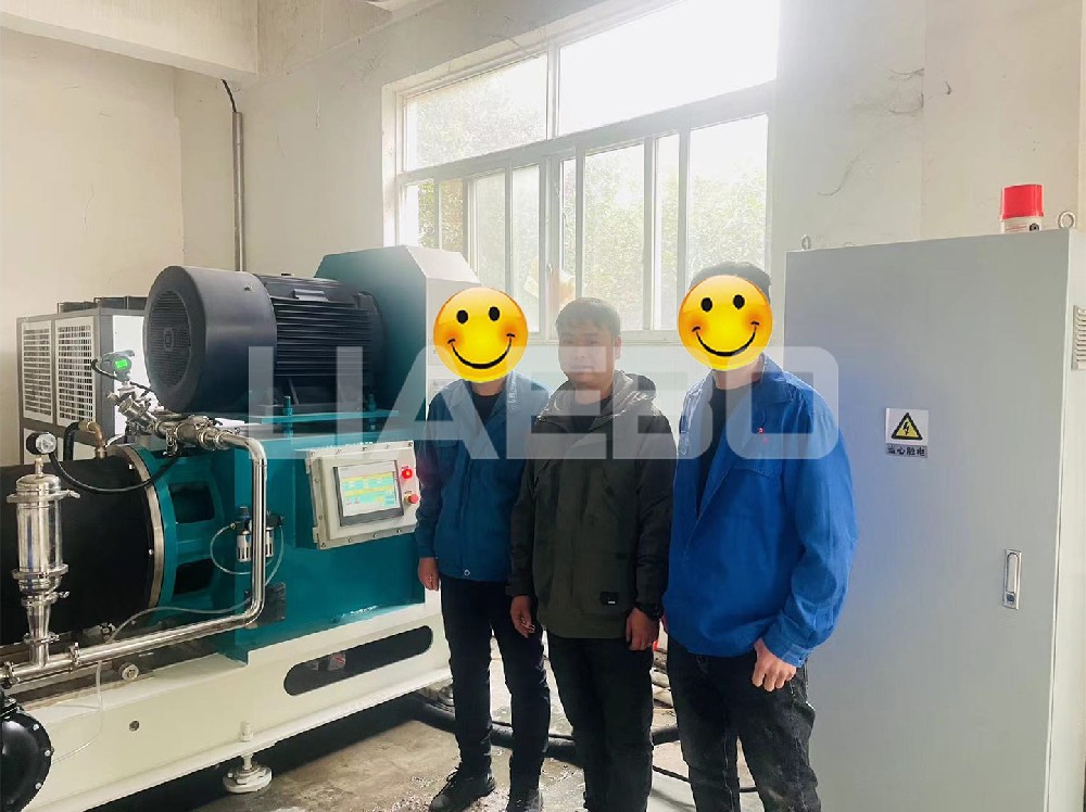 廣西某紙業60L棒銷聚氨砂磨機調試成功