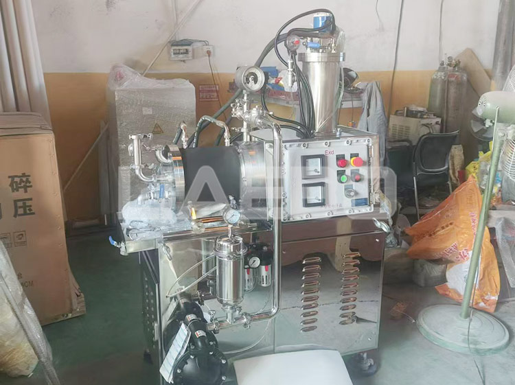 佛山某科金屬科技有限公司 6L棒銷砂磨機調試成功