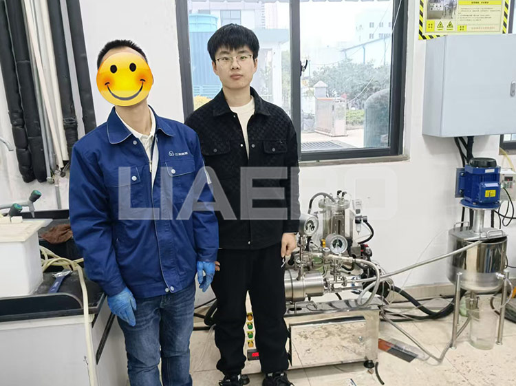 江西某技術研究院有限公司，1L實驗室砂磨機調試成功