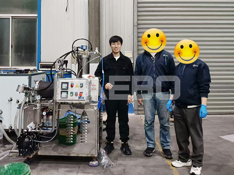 杭州某科技股份有限公司，5L棒塊陶瓷砂磨機調試成功