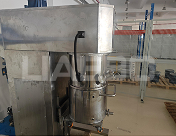 南通某科技有限公司50L雙行星攪拌機+壓料機調試成功