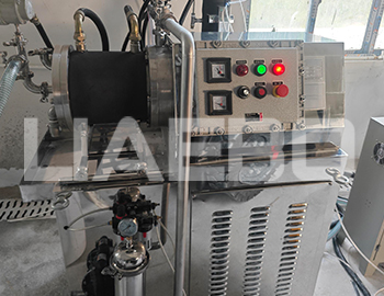 景德鎮某有限公司10L砂磨機調試成功